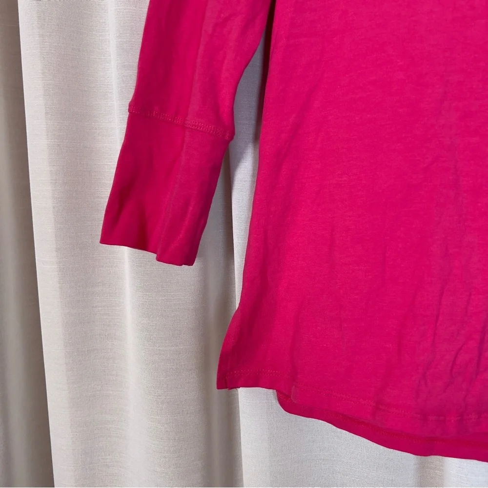 Hot pink Betsey Johnson 3/4 sleeve top ♡ - Picture 4 of 4